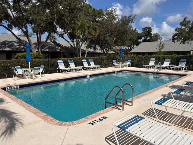 4521 KINGSMERE 6, Sarasota, FL 34235