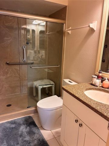 4521 KINGSMERE 6, Sarasota, FL 34235