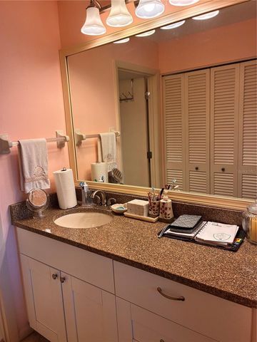 4521 KINGSMERE 6, Sarasota, FL 34235