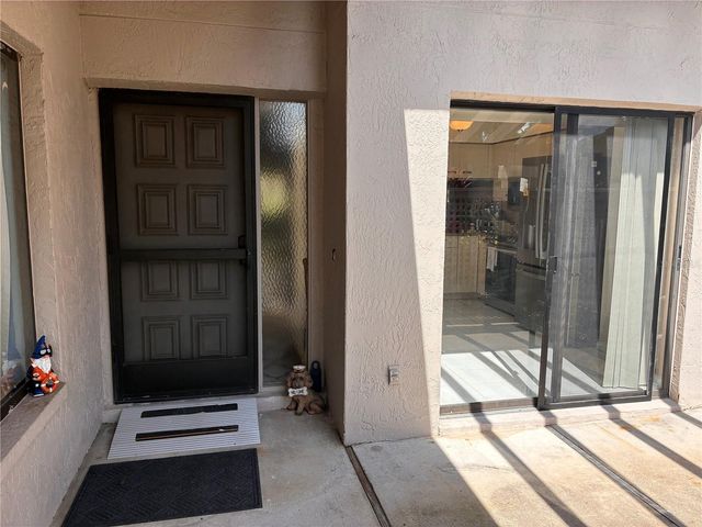 4521 KINGSMERE 6, Sarasota, FL 34235