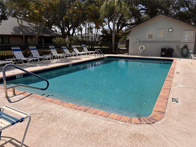 4521 KINGSMERE 6, Sarasota, FL 34235