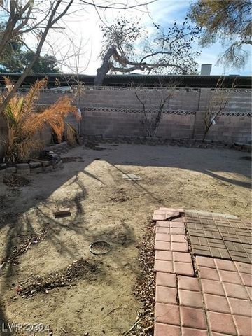 4795 Via San Andros, Las Vegas, NV 89103