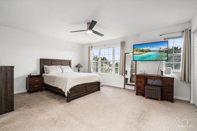 1243 Derry Lane, Pingree Grove, IL 60140