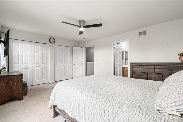1243 Derry Lane, Pingree Grove, IL 60140