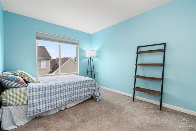 1243 Derry Lane, Pingree Grove, IL 60140