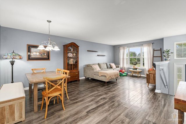 1243 Derry Lane, Pingree Grove, IL 60140