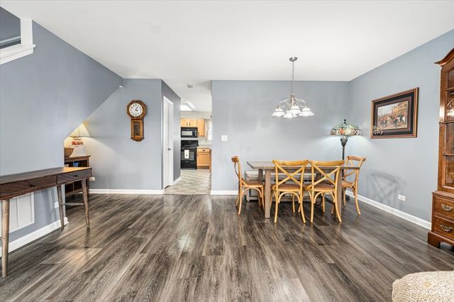 1243 Derry Lane, Pingree Grove, IL 60140