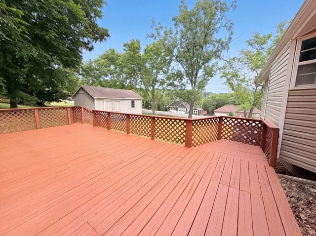 2011 Wild Cherry Dr, Lewisburg, TN 37091