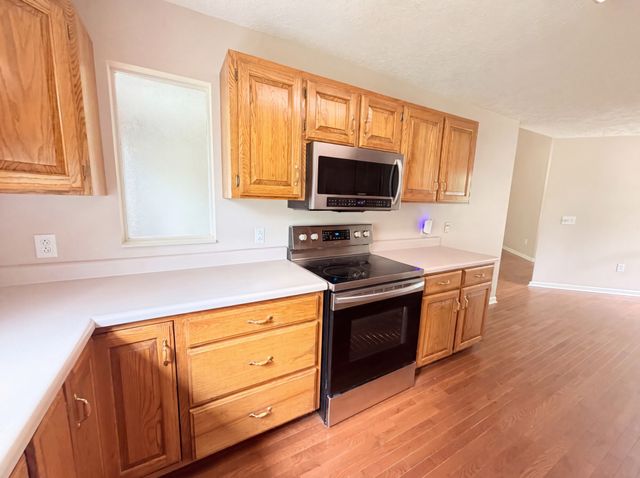 2011 Wild Cherry Dr, Lewisburg, TN 37091