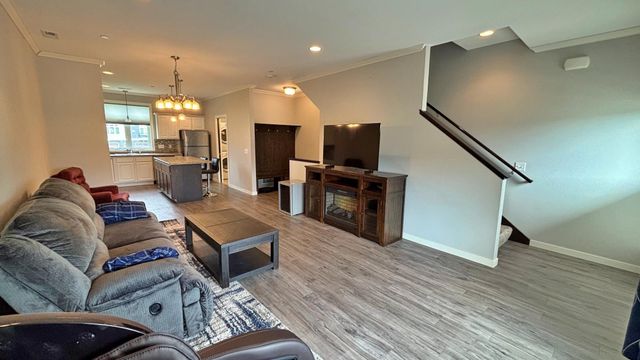 2157 Rolling Green Lane, North Mankato, MN 56003
