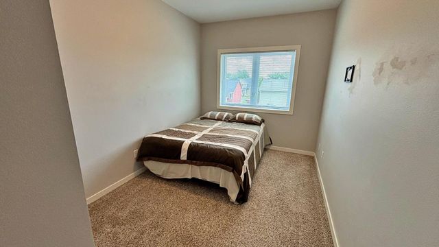 2157 Rolling Green Lane, North Mankato, MN 56003
