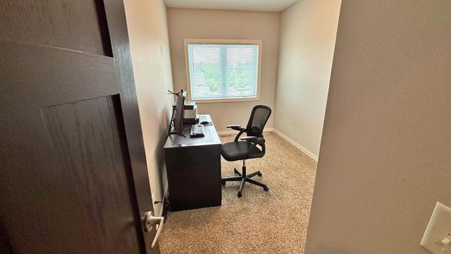 2157 Rolling Green Lane, North Mankato, MN 56003