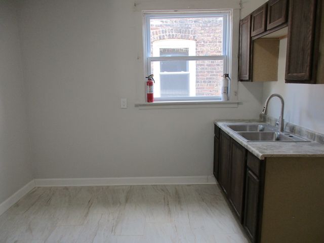 6419 S Maplewood Avenue, Chicago, IL 60629