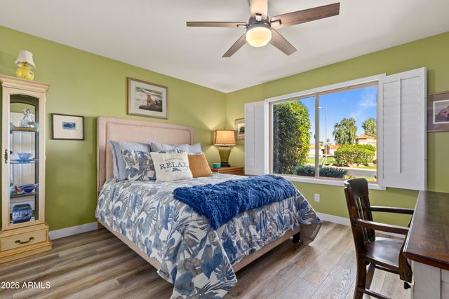 9827 W TOPEKA Drive, Peoria, AZ 85382