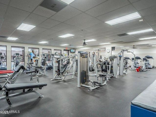 9827 W TOPEKA Drive, Peoria, AZ 85382