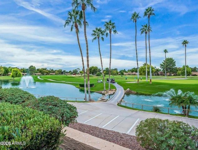 9827 W TOPEKA Drive, Peoria, AZ 85382