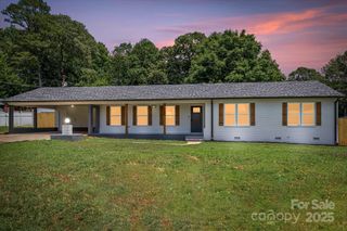 109 Robin Lane, Statesville, NC 28677