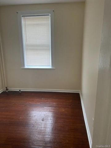 169 Tibbetts Road 1st Fl, Yonkers, NY 10705