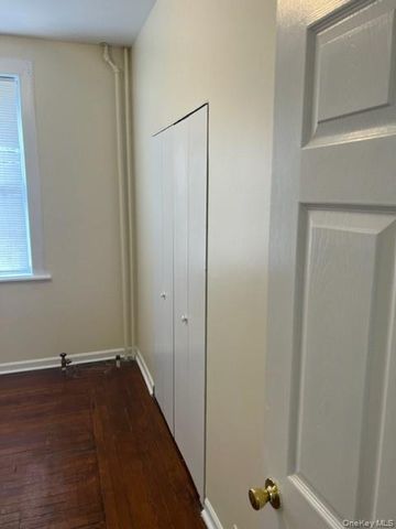 169 Tibbetts Road 1st Fl, Yonkers, NY 10705