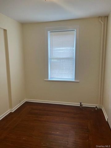 169 Tibbetts Road 1st Fl, Yonkers, NY 10705