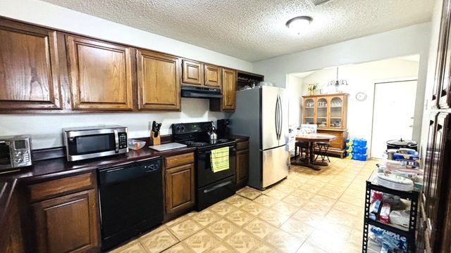 1405 High Plains Drive, Mesquite, TX 75149