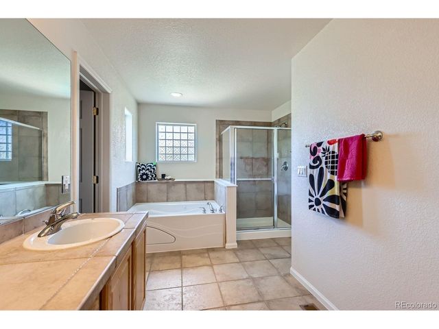 9780 E Florida Pl, Aurora, CO 80247