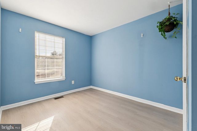 2740 BRIER POND CIR, Woodbridge, VA 22191