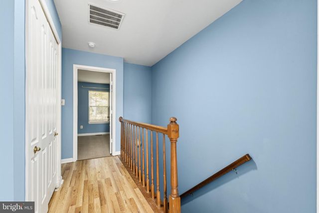 2740 BRIER POND CIR, Woodbridge, VA 22191