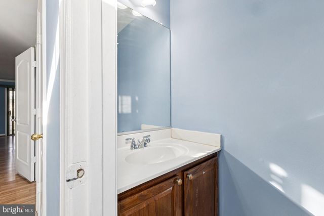 2740 BRIER POND CIR, Woodbridge, VA 22191