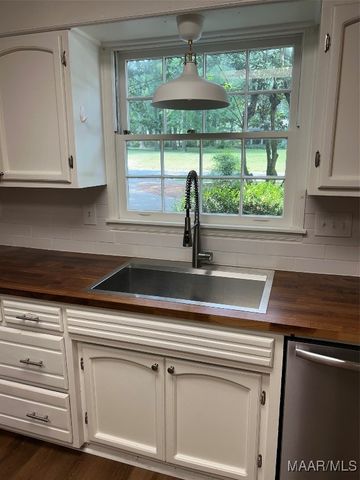 1701 Croom Drive, Montgomery, AL 36106