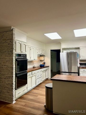 1701 Croom Drive, Montgomery, AL 36106