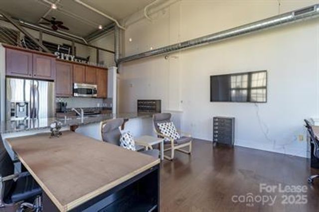 715 N Graham Street, Charlotte, NC 28202