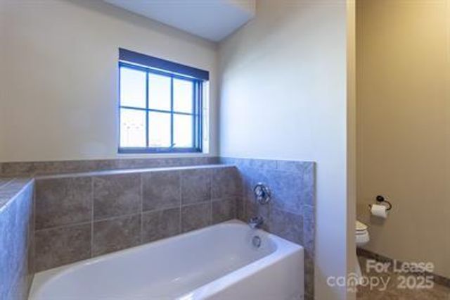 715 N Graham Street, Charlotte, NC 28202