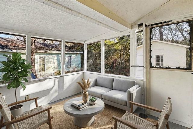 107 1st Street, Barnesville, GA 30204