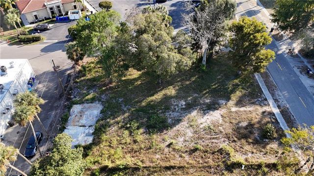 76 Alameda AVE, Fort Myers, FL 33905