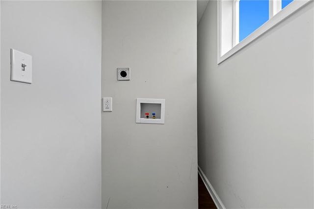 11 Langley AVE, Newport News, VA 23601