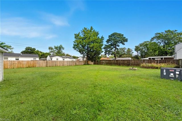 11 Langley AVE, Newport News, VA 23601