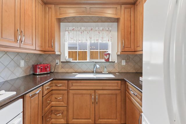 2525 Darwin St, Sacramento, CA 95821