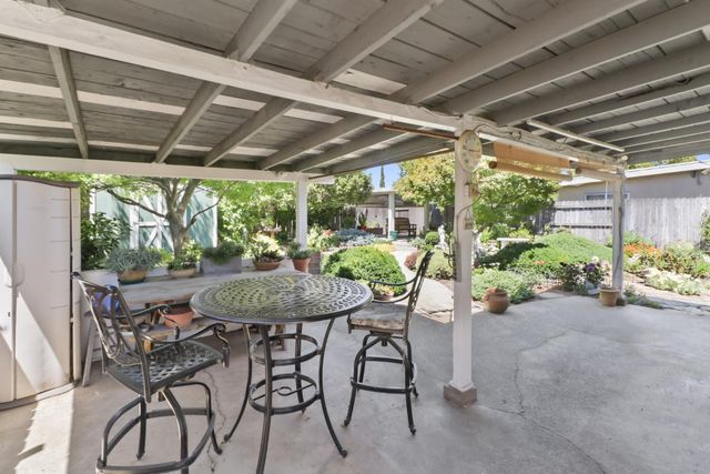 2525 Darwin St, Sacramento, CA 95821