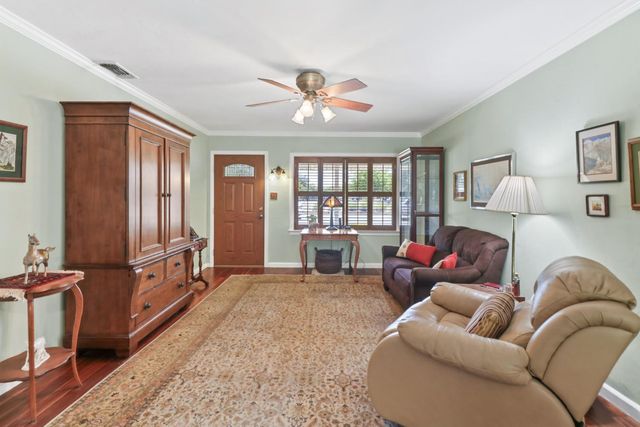 2525 Darwin St, Sacramento, CA 95821