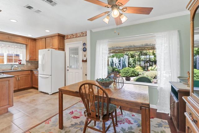 2525 Darwin St, Sacramento, CA 95821