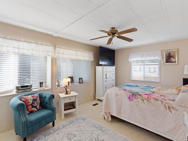 10 SE Iberian Lane, Port St. Lucie, Port St Lucie, FL 34952