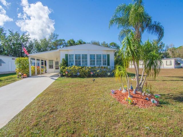 10 SE Iberian Lane, Port St. Lucie, Port St Lucie, FL 34952