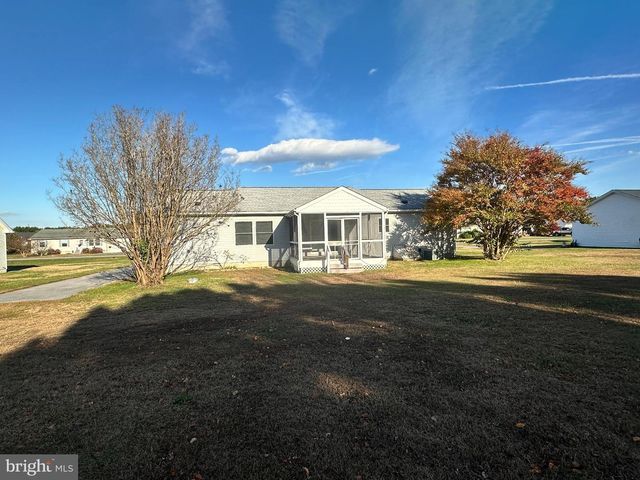 26 CIRCLE DR W, Milton, DE 19968