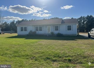 26 CIRCLE DR W, Milton, DE 19968