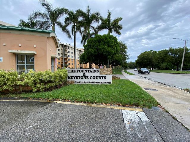 9320 Fontainebleau Blvd 301, Miami, FL 33172