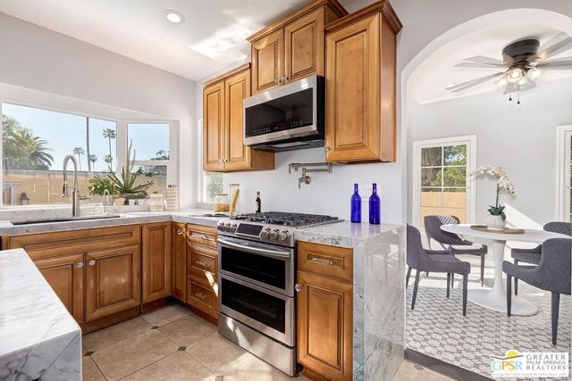 404 E Randolph Street, Glendale, CA 91207