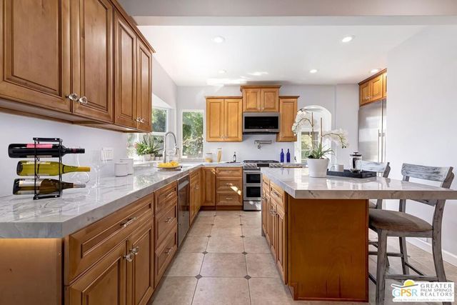 404 E Randolph Street, Glendale, CA 91207