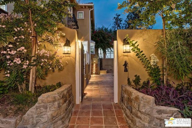 404 E Randolph Street, Glendale, CA 91207