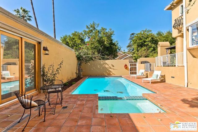 404 E Randolph Street, Glendale, CA 91207